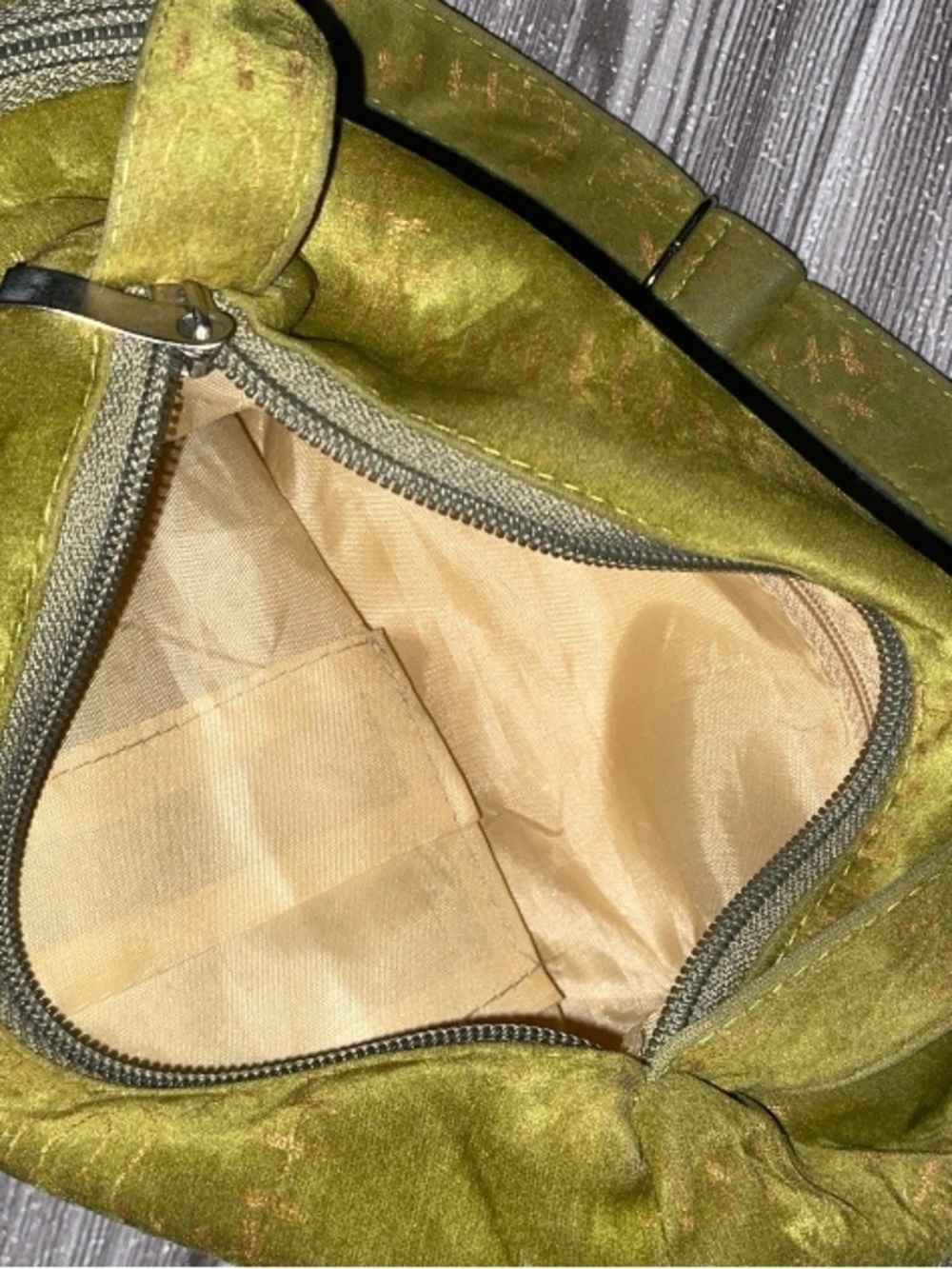 Y2K Olive Green Velvet Shoulder Bag - Picture 5 of 5